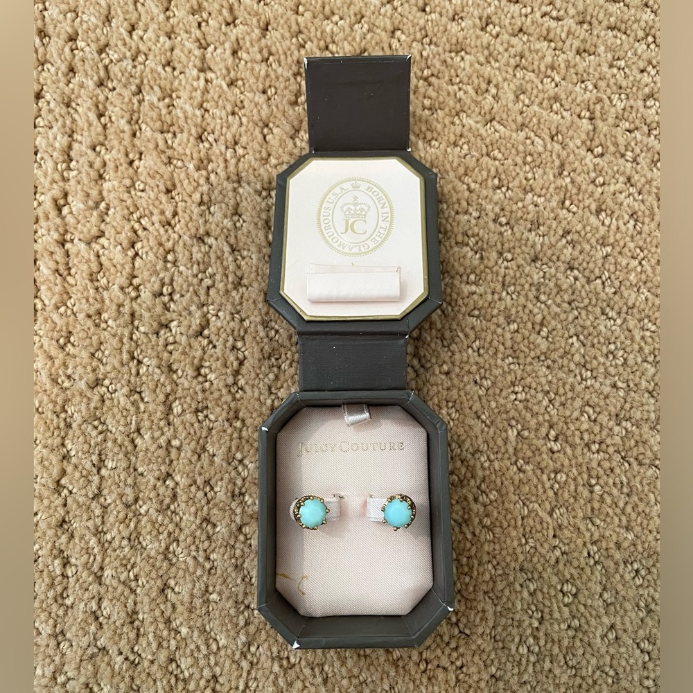 NWT Juicy Couture Turquoise and gold earring studs